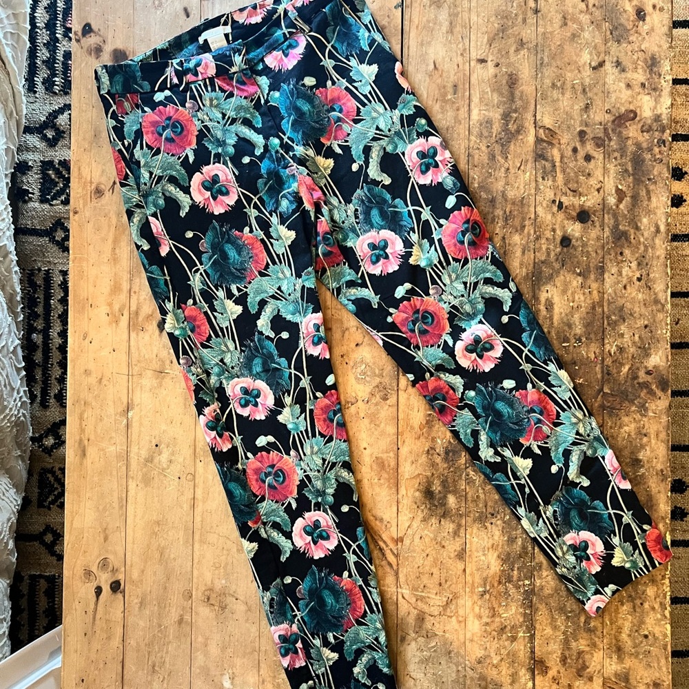Floral Pants from H&M.  Some stretch- Size 6